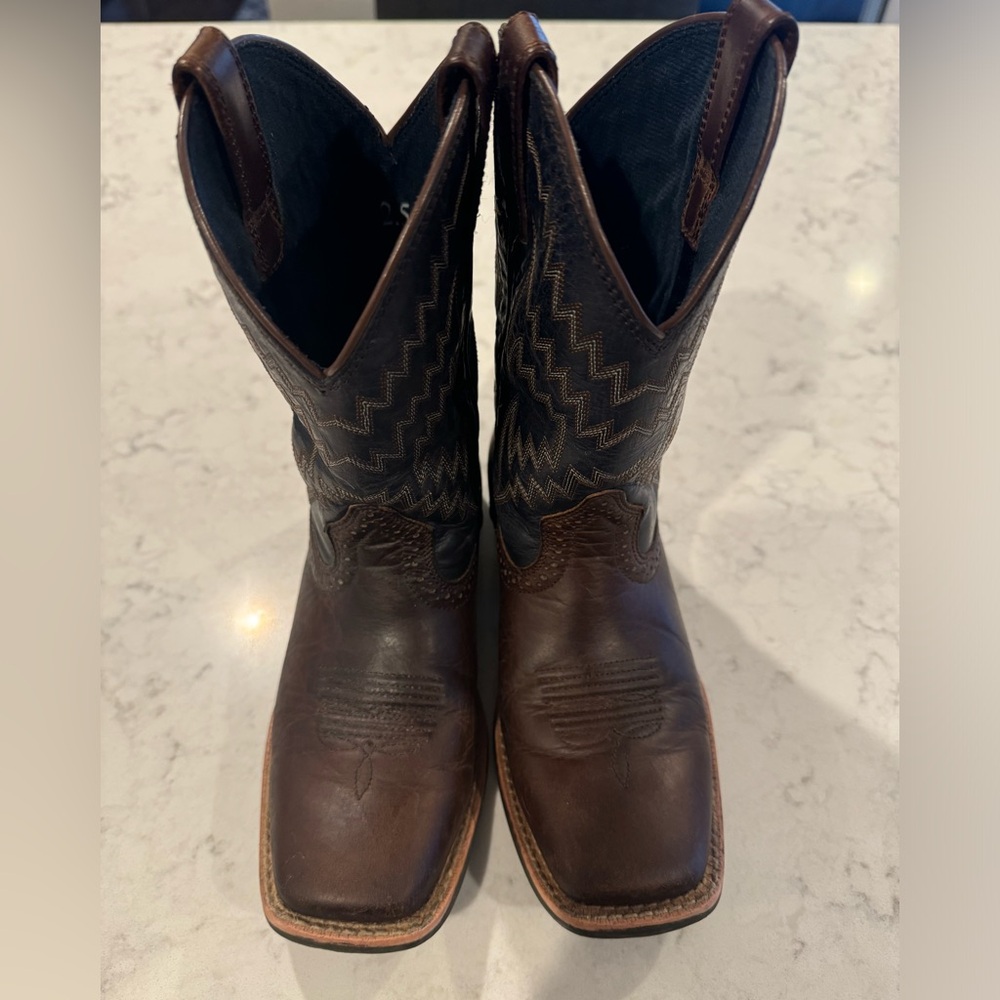 Ariat Brown and Black Cowboy Boots